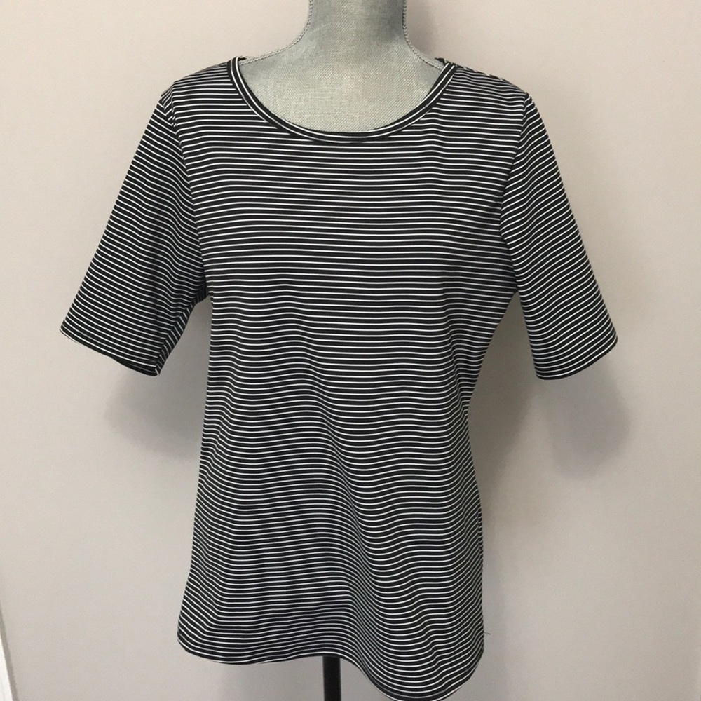 LulaRoe black and white gigi